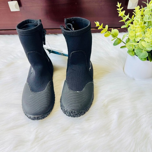 NeoSport Neoprene Wetsuit Boots 3mm Hi Top Zipper Dive Boots Size 4 - Picture 3 of 13